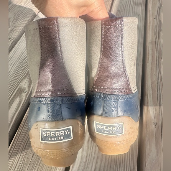 Women’s Sperry duck shoes, snow, rain boots - Picture 4 of 8